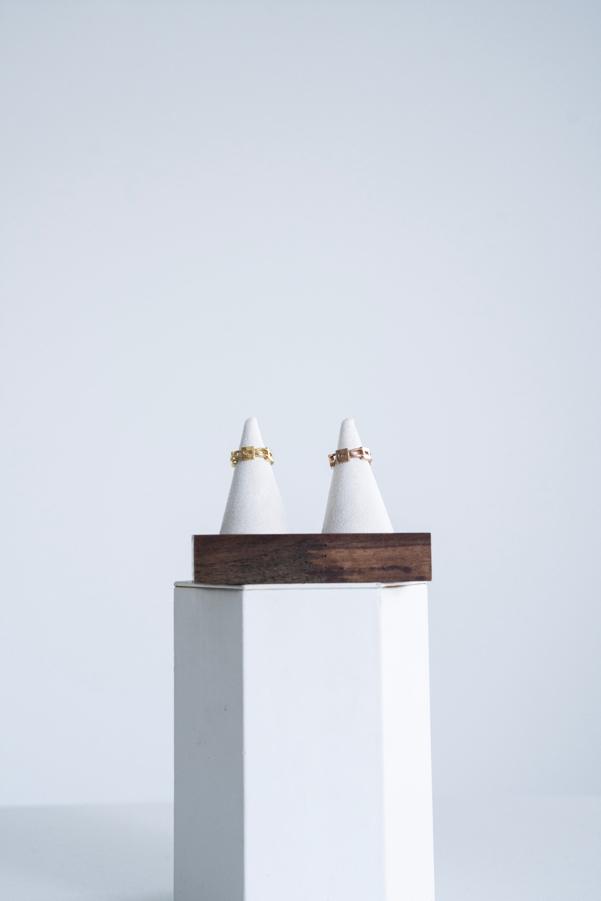 019 Lock Midi Ring