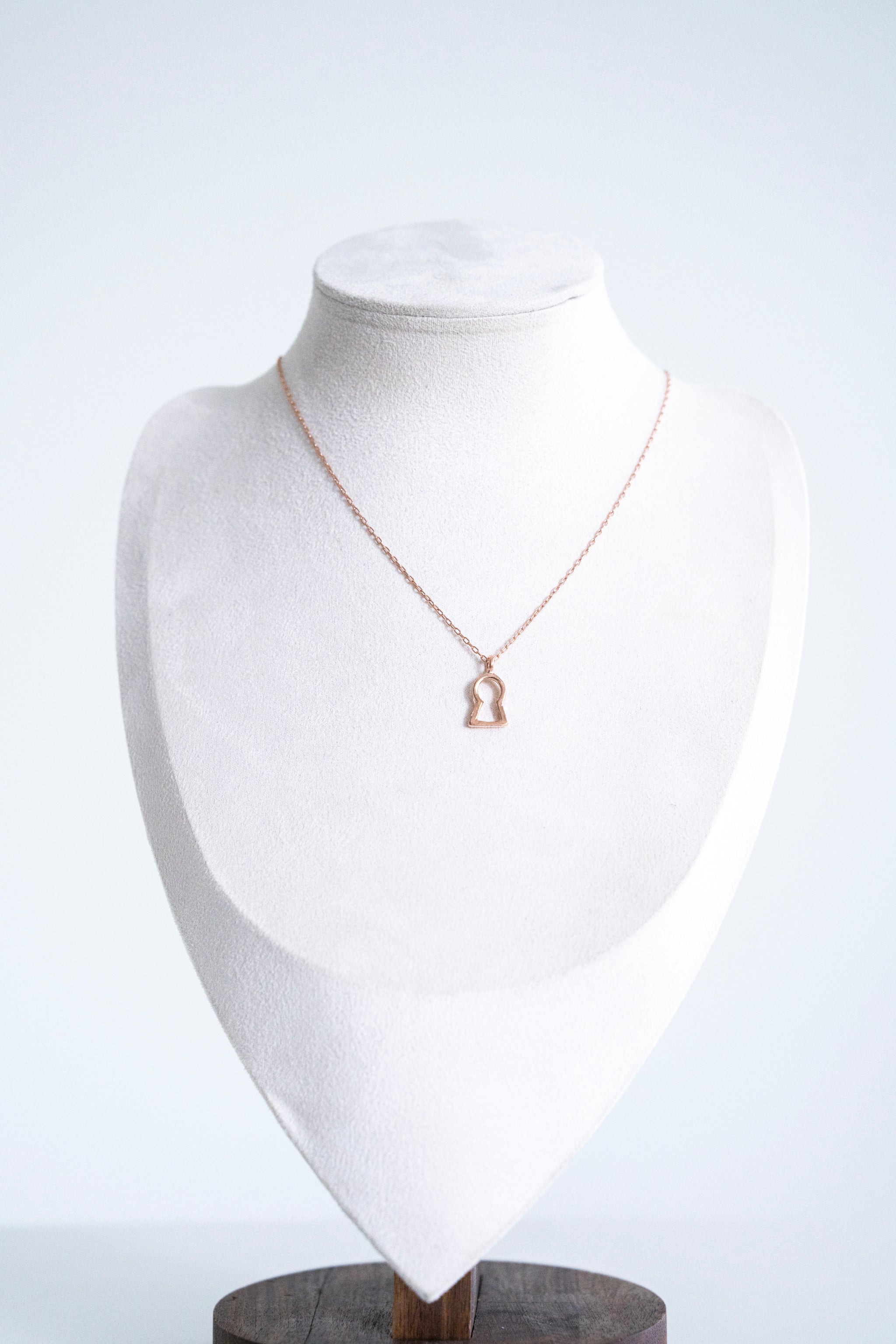 032 Keyhole Necklace