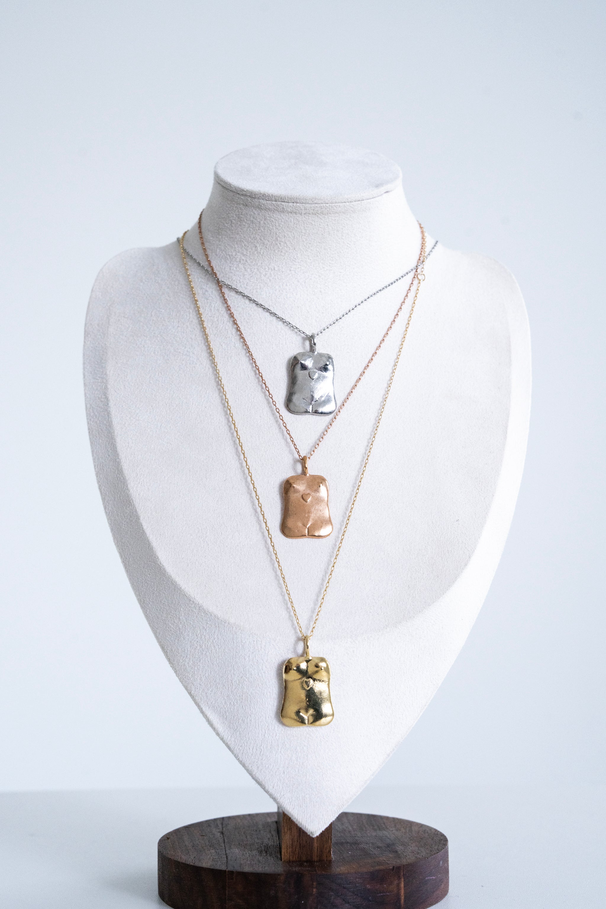 052 Venus Necklace