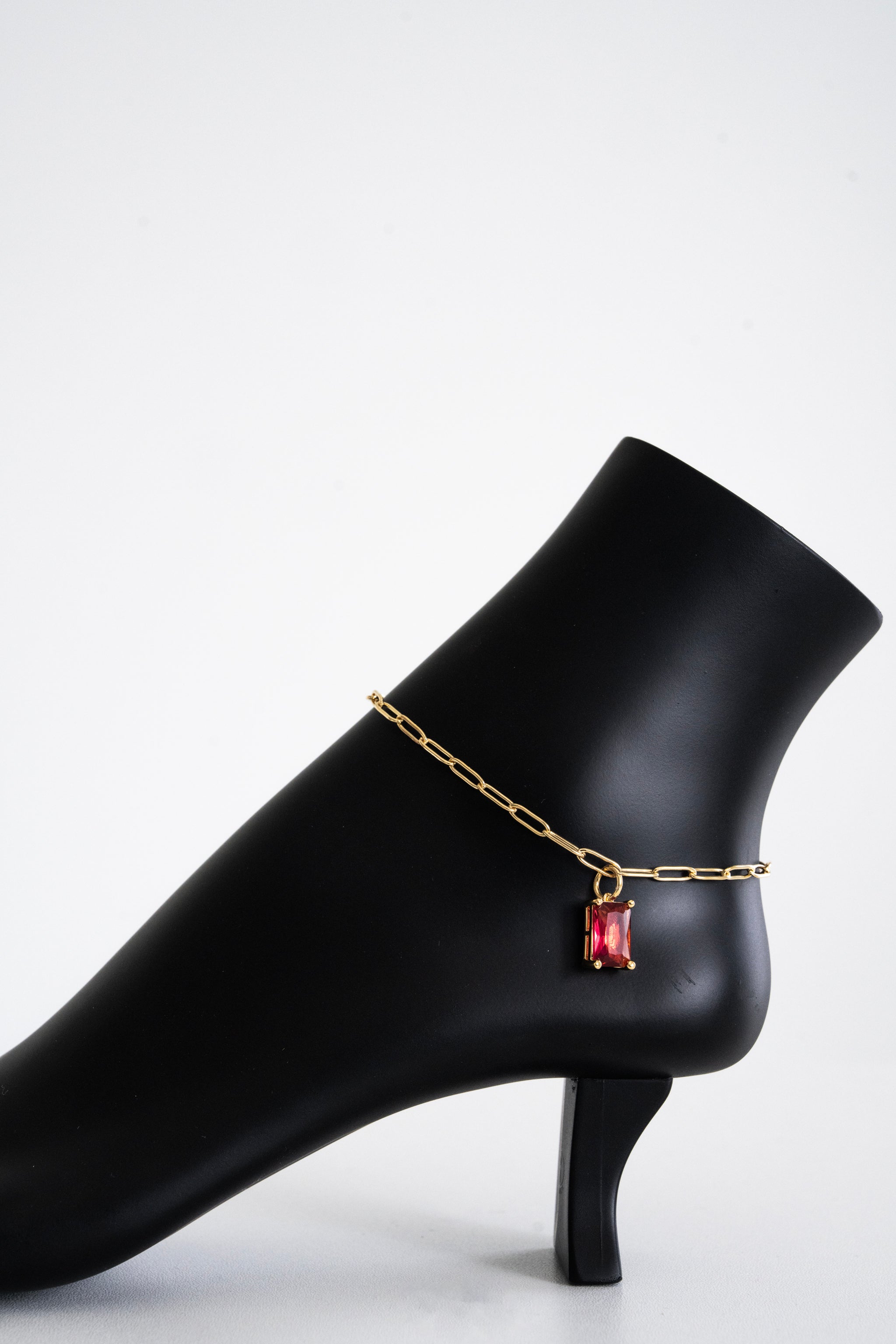 166 11" Red Gem Anklet