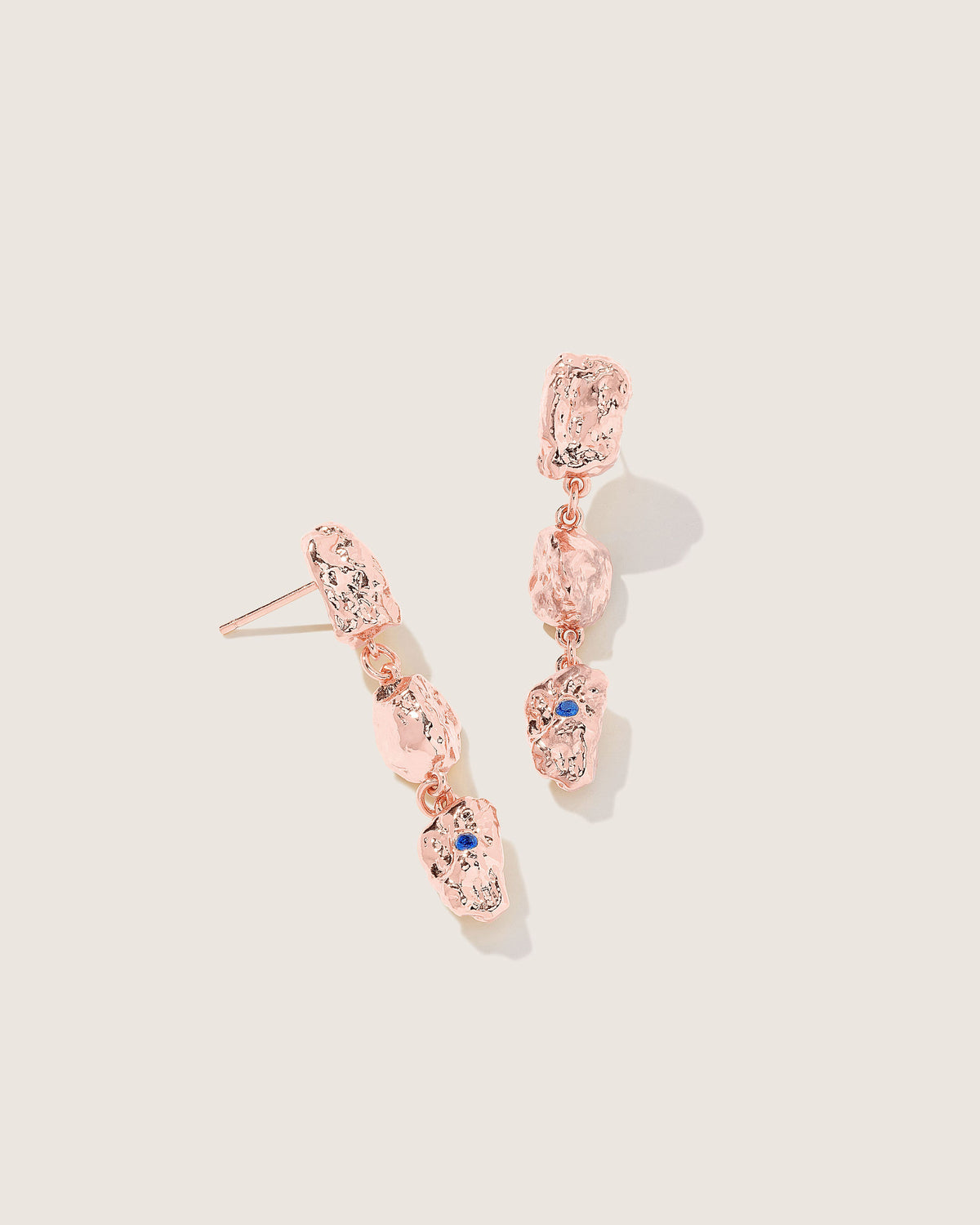 Mini Contrarian Earring