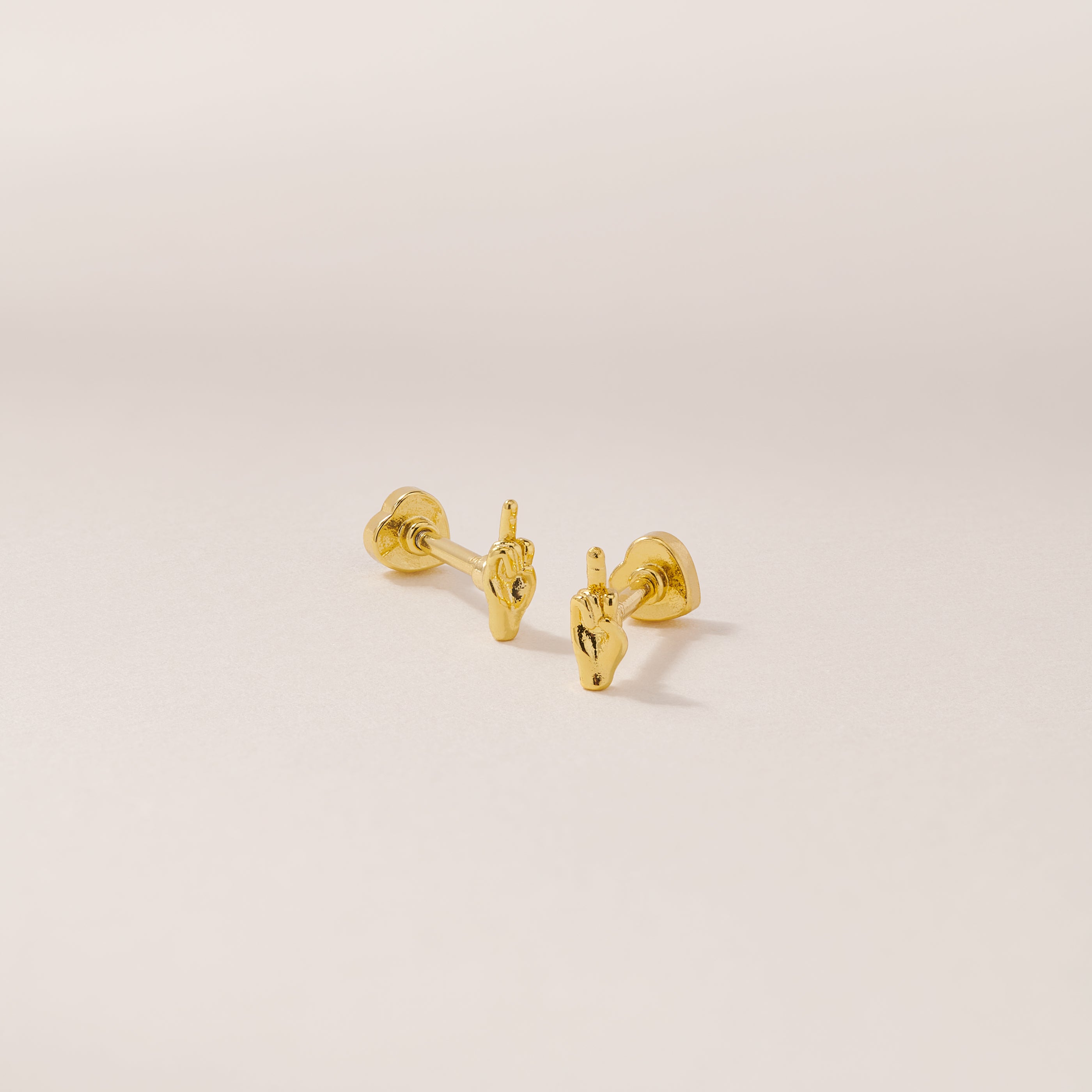 Twin Flame Studs Middle Finger / Black Heart