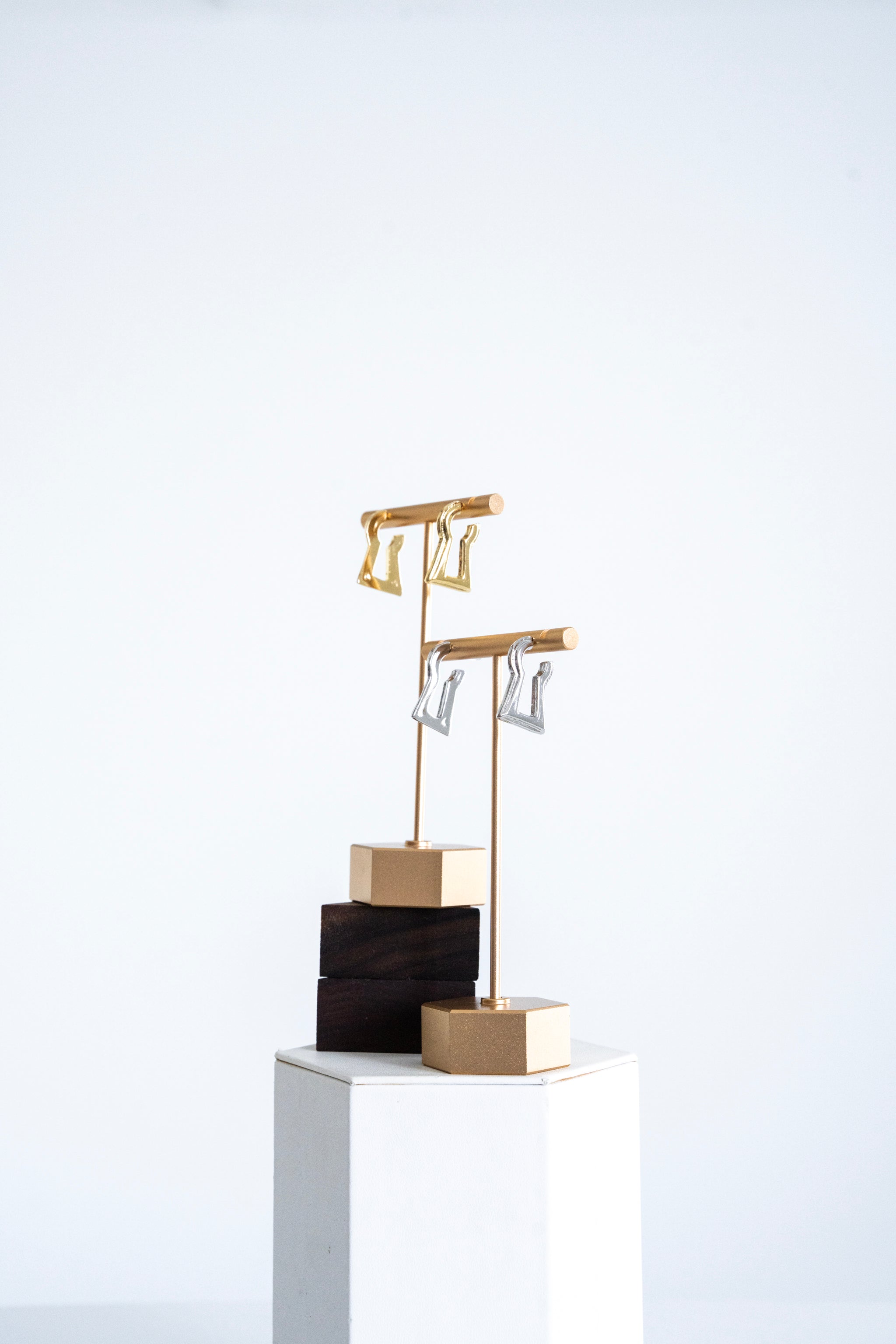 044 Vessel Earring