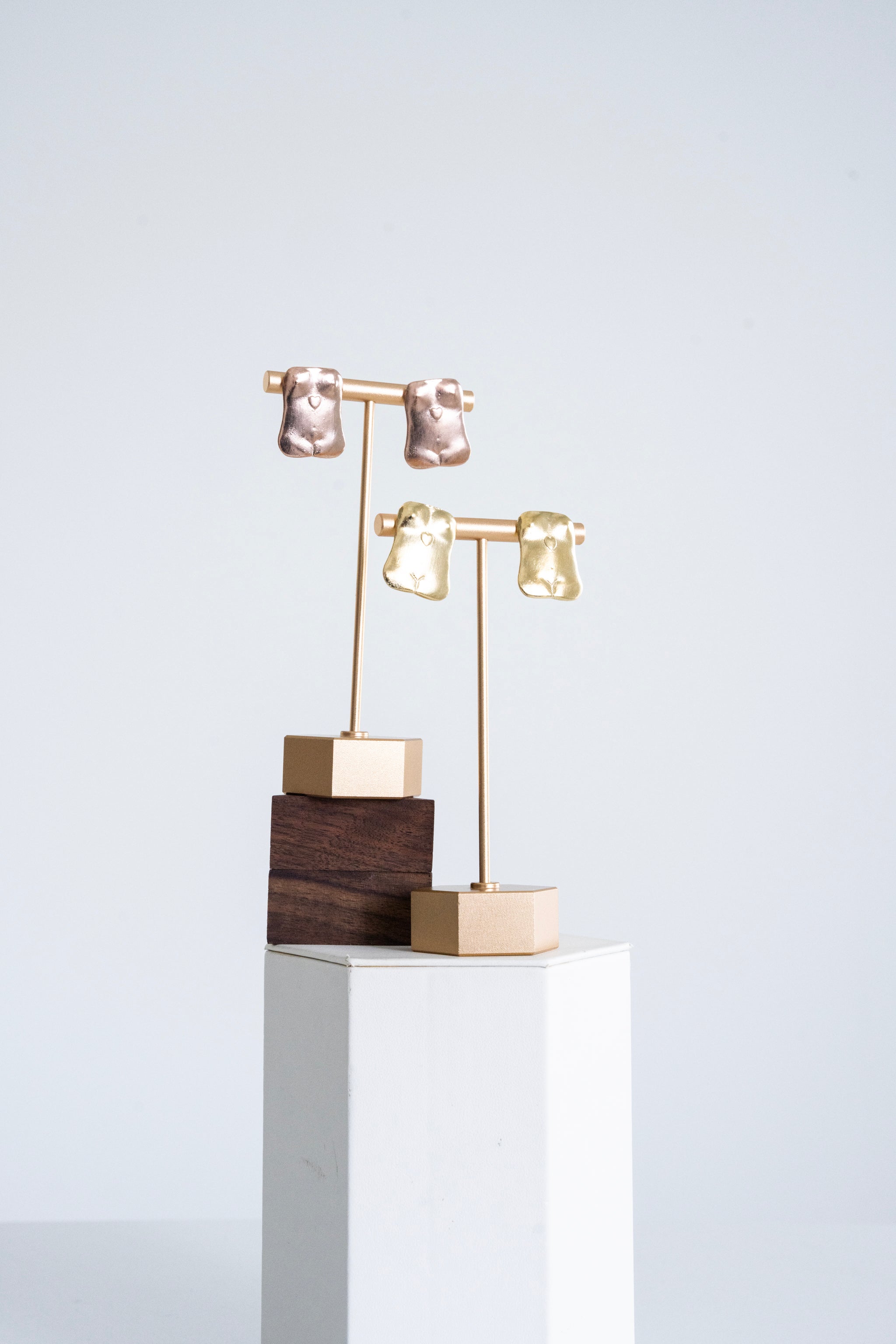 076 Venus Earring