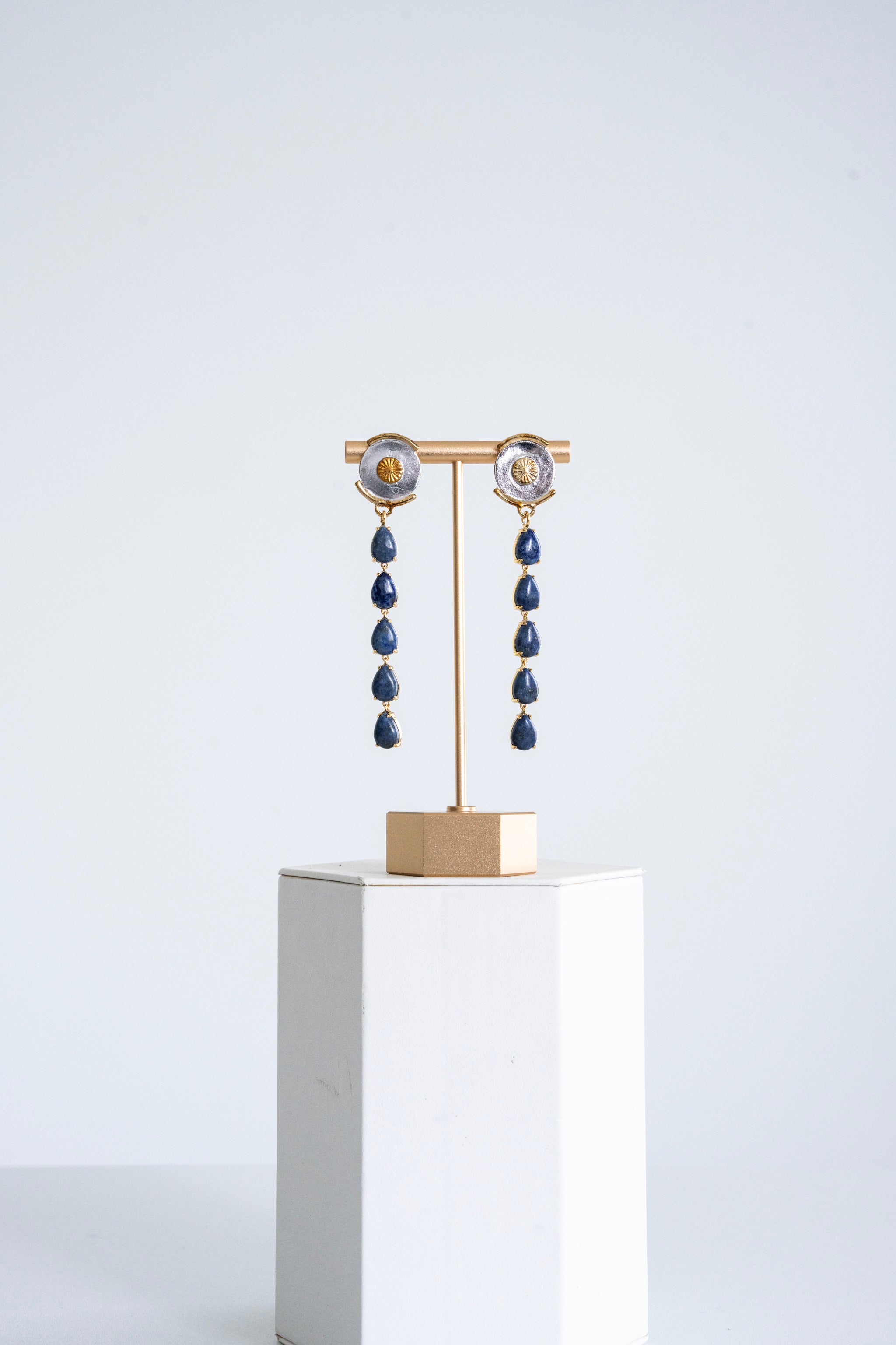 080 Seer Earring