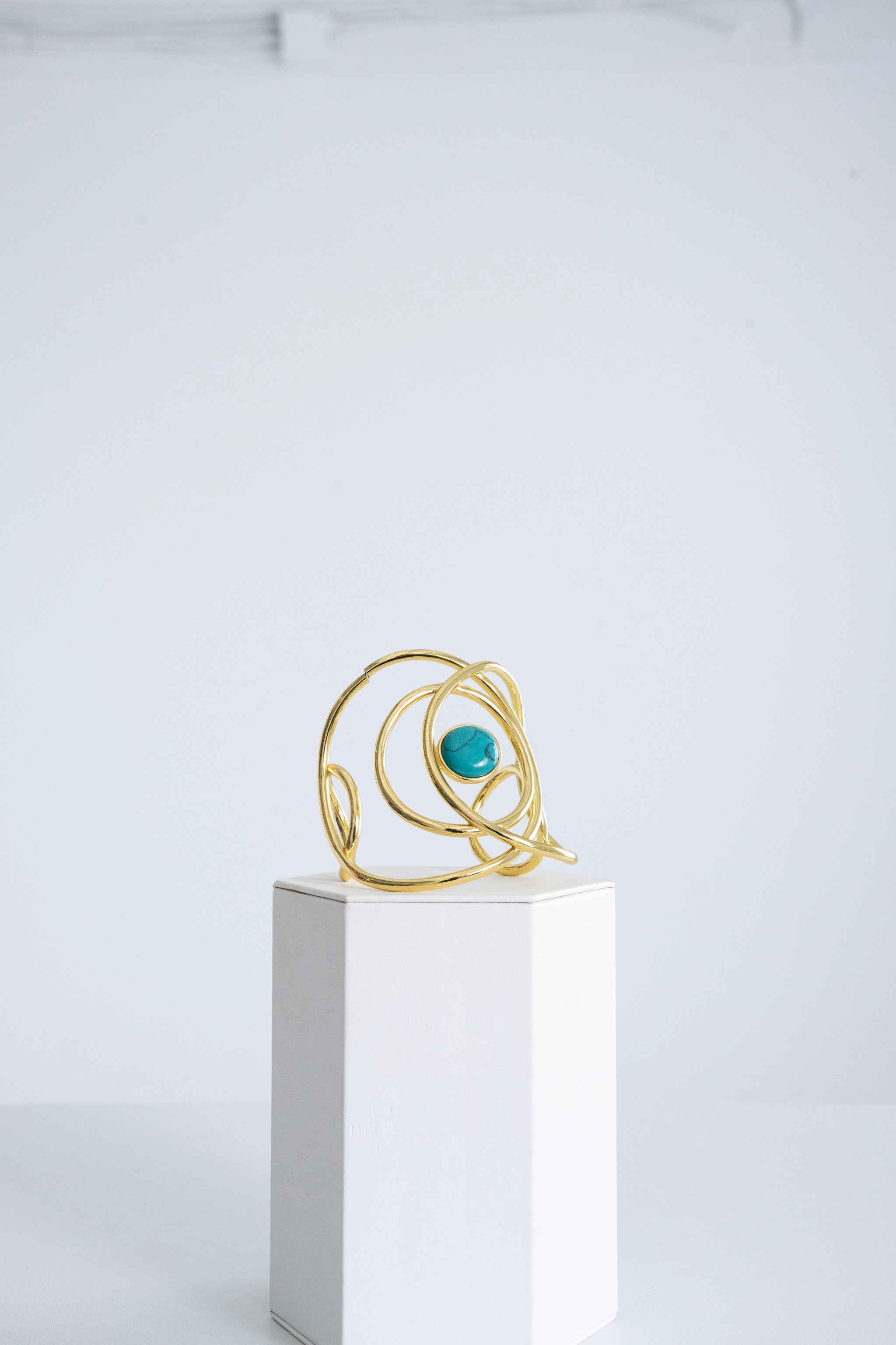 124 Halo Cuff W/ Turqouise