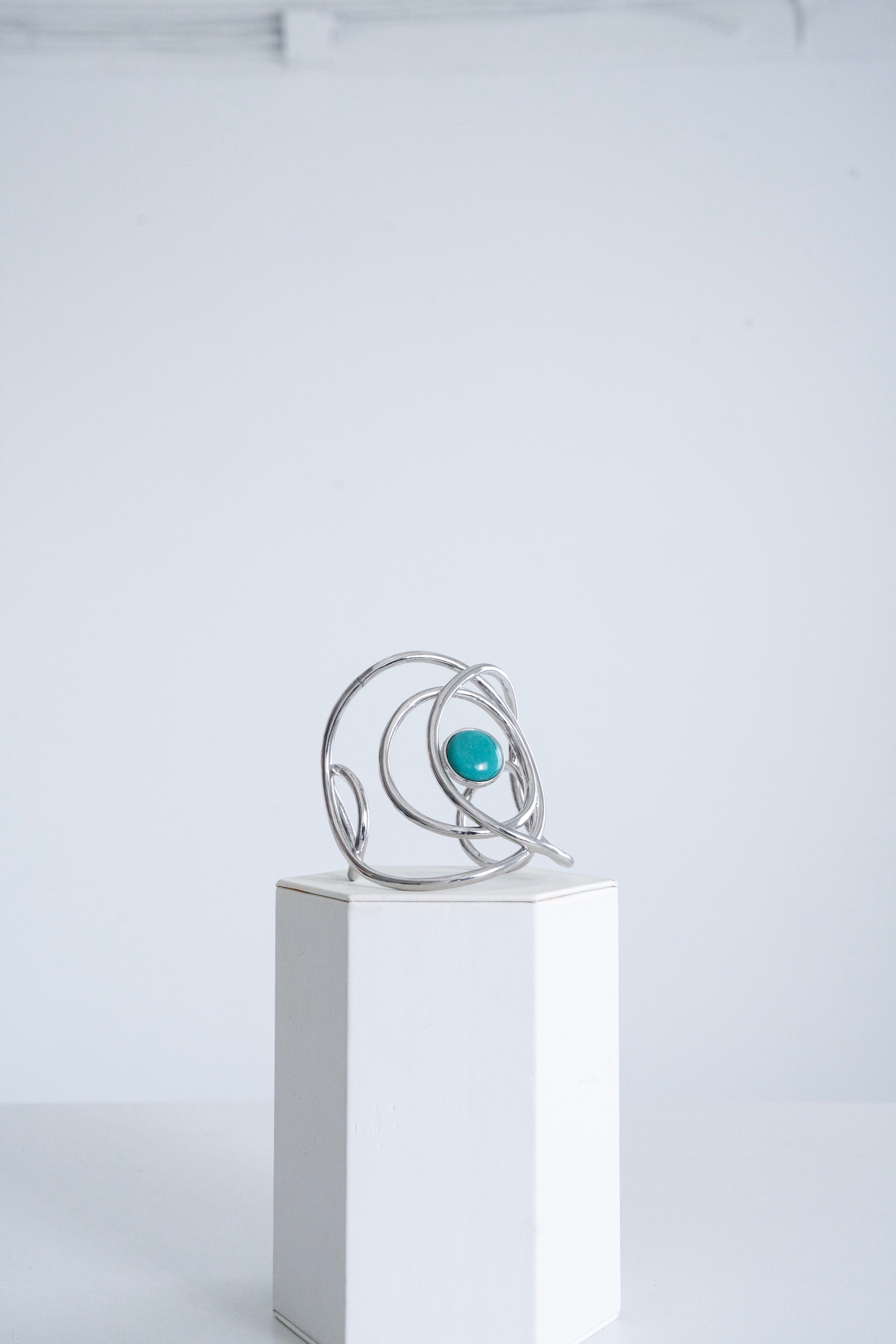 125 Halo Cuff W/ Turqouise