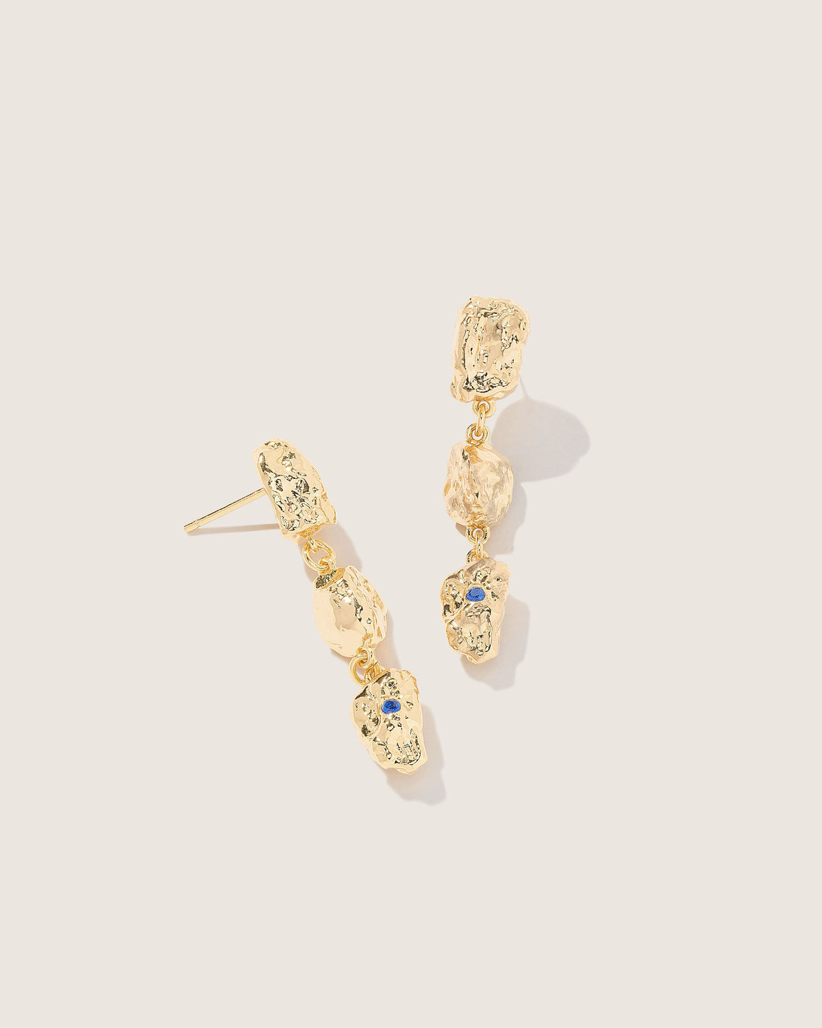 Mini Contrarian Earring