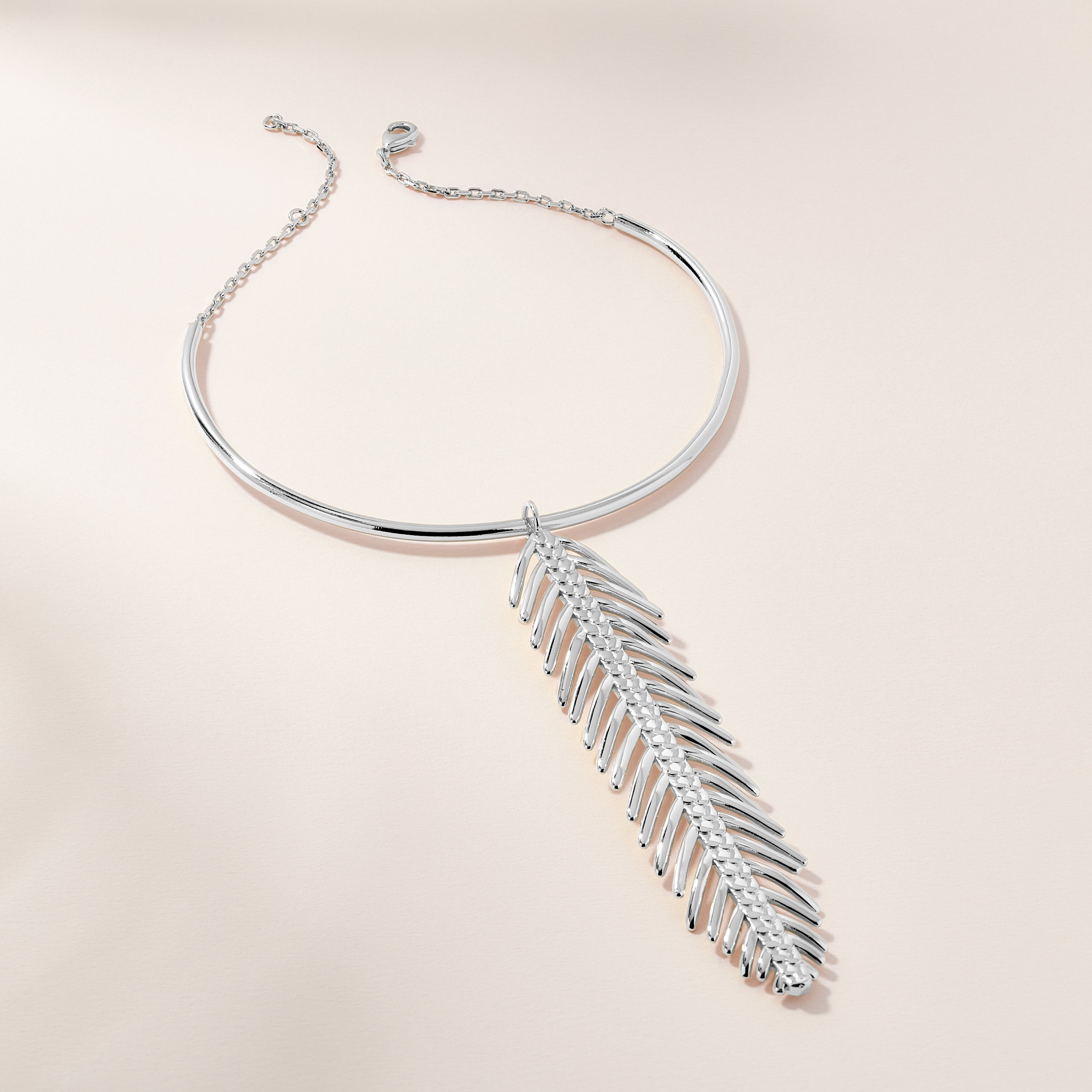 Plume Necklace
